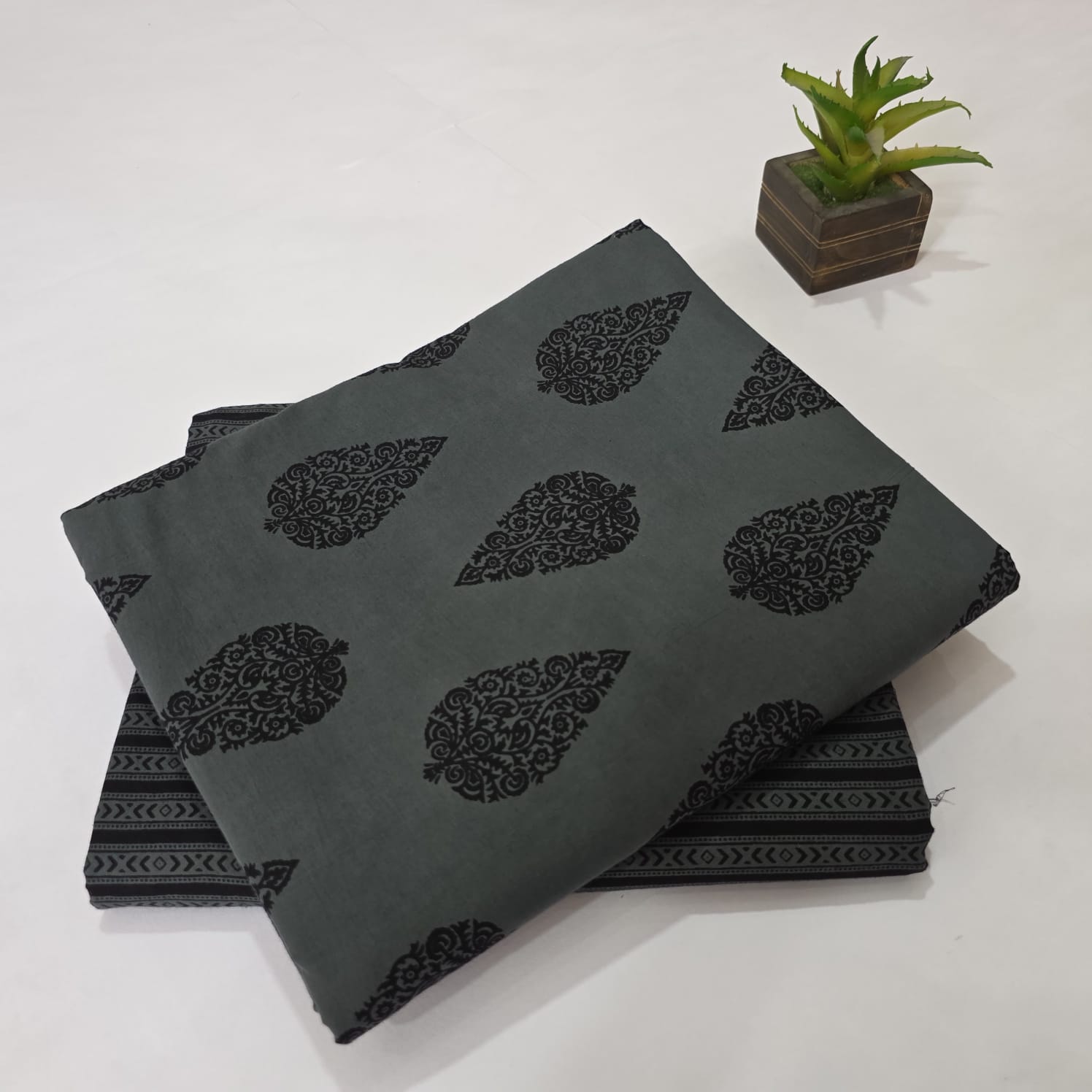 (Shyamangi) Unstitched Cotton Suit