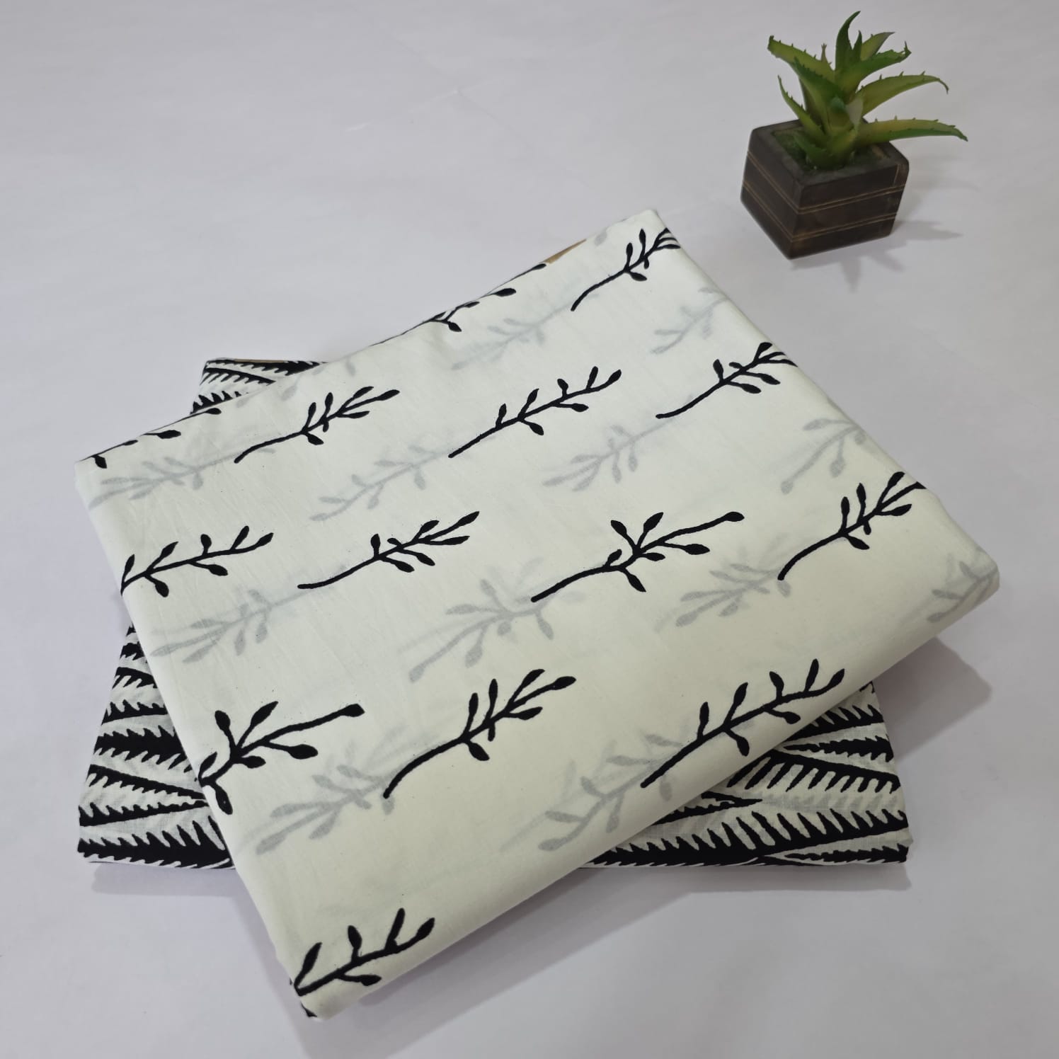 (Shweta Rekha) Unstitched Cotton Suit
